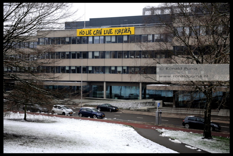 No Lie Can Live Forever Martin Luther King (C) Ronald Puma.750