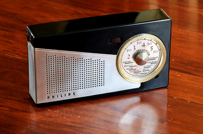 Philips transistor radio (1960)