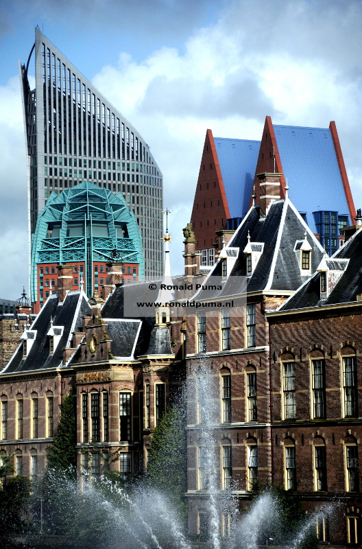 1.800 Skyline Den Haag (C) Ronald Puma