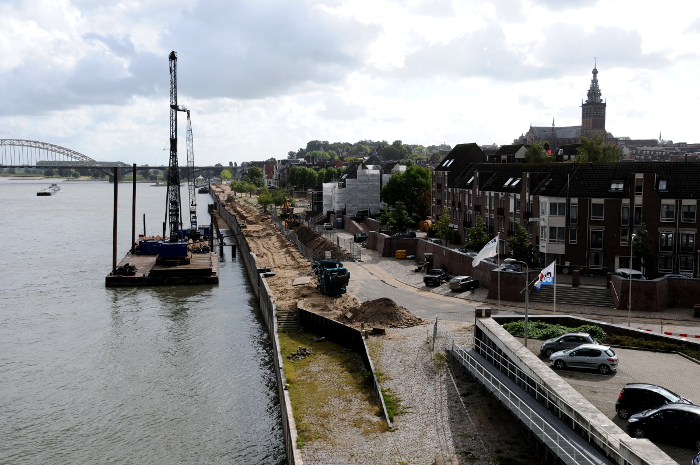 Waalkade Nijmegen (C) Ronald Puma 016.700