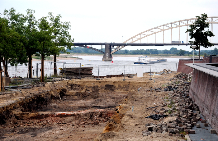 Waalkade Nijmegen (C) Ronald Puma.700