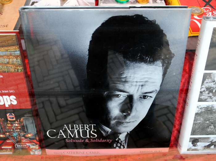 Albert Camus (C) Ronald Puma