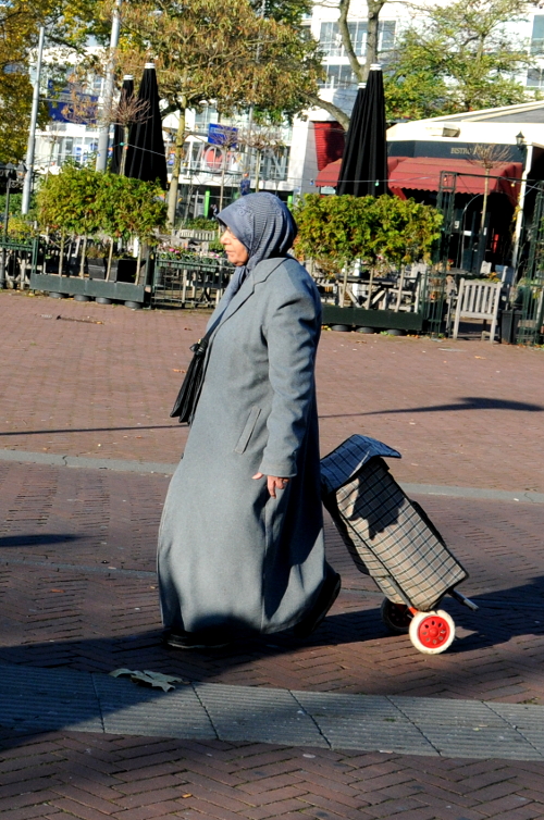 Street Photography (C) Ronald Puma 081