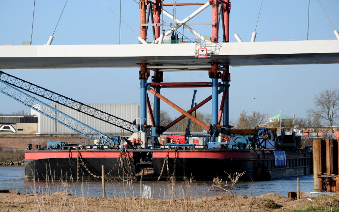 De Oversteek Nijmegen (C) Ronald Puma 023.700