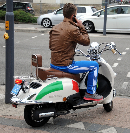 Street Photo (C) Ronald Puma 0339