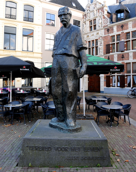 StreetLife (C) Ronald Puma 0100.550