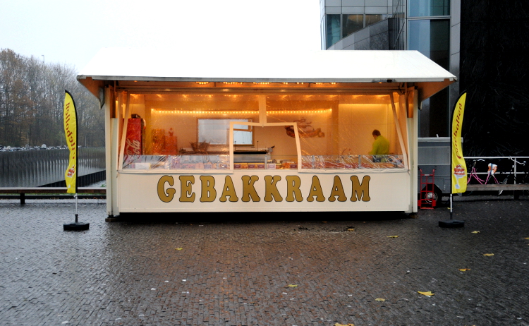 Oliebollenkraam (C) Ronald Puma 01.750