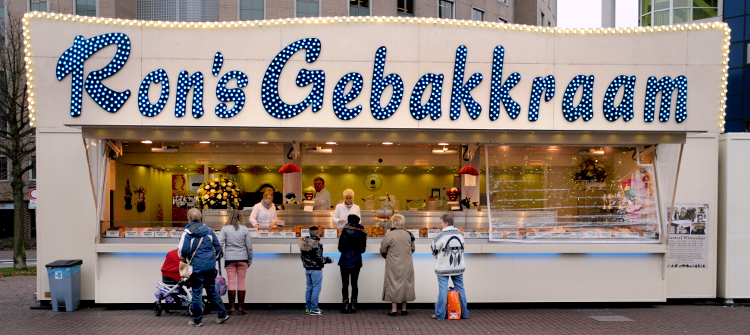 Oliebollenkraam (C) Ronald Puma 0128.750