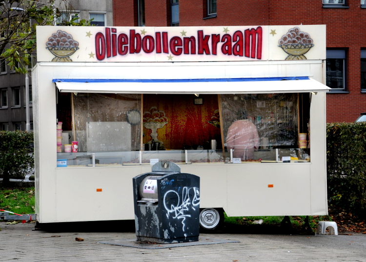 Oliebollenkraam (C) Ronald Puma 065.750