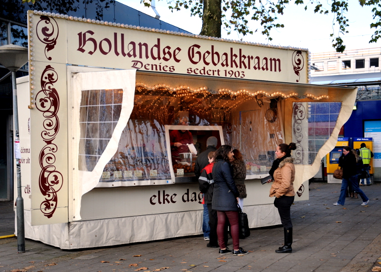 Oliebollenkraam (C) Ronald Puma 073.750