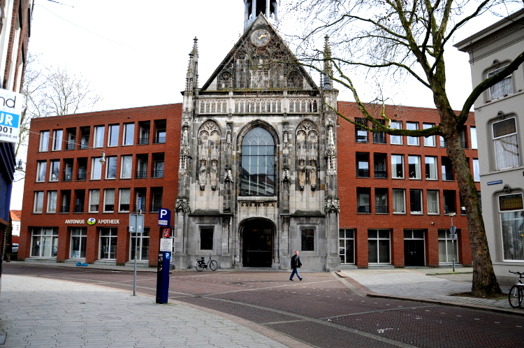 (C) Ronald Puma 0125.750