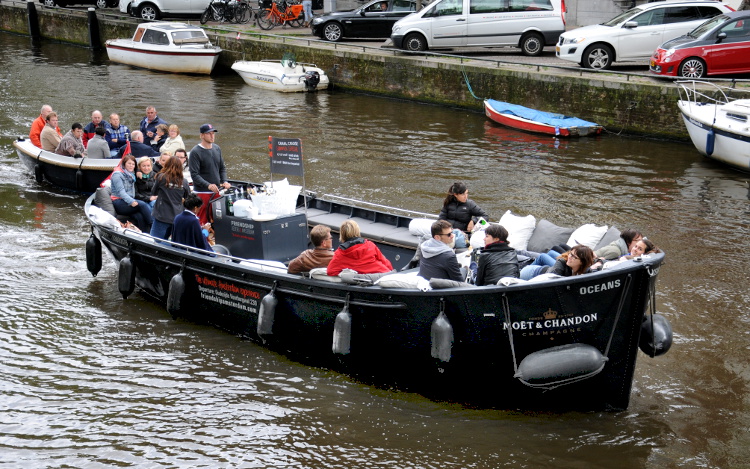 Street Photography (C) Ronald Puma 0128