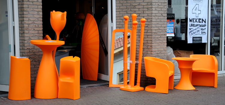 StreetLife (C) Ronald Puma 065.750.