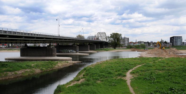 PIC_0036.2000 nevengeul Deventer (C) Ronald Puma