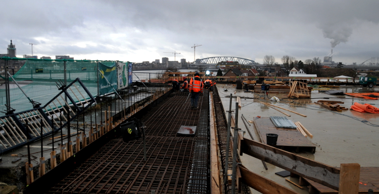 PIC_0041.750 Nevengeul Nijmegen (C) Ronald Puma