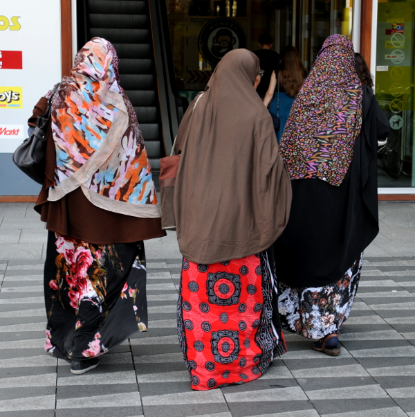 PIC_0184.600 StreetPhoto (C) Ronald Puma