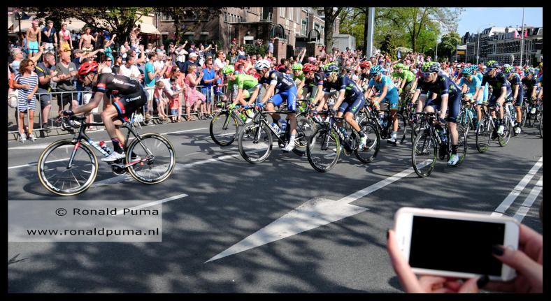 Giro d'Italia 2016 (C) Ronald Puma 01