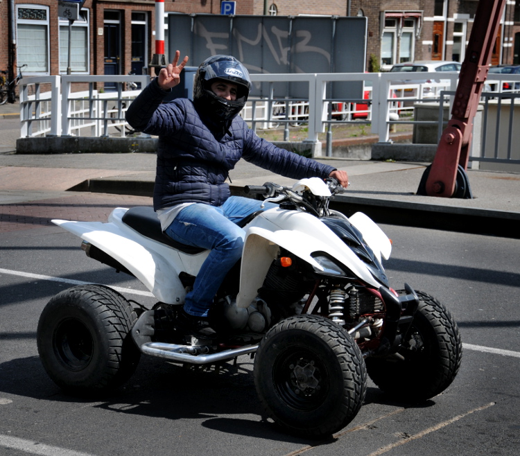 PIC_0029.750 street photography (C) Ronald Puma