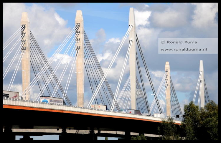 Brug Ewijk (C) Ronald Puma