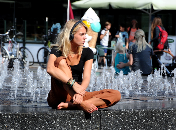 pic_0052-750-streetlife-c-ronald-puma