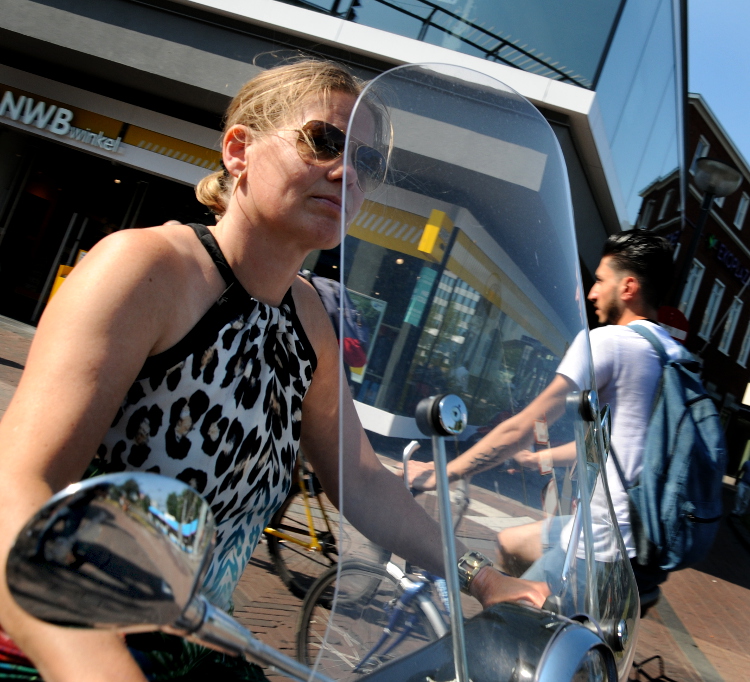 pic_0061-750-streetlife-c-ronald-puma