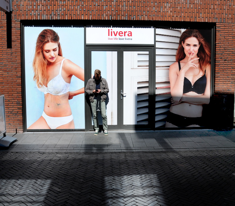 PIC_0090.750 StreetLife (C) Ronald Puma